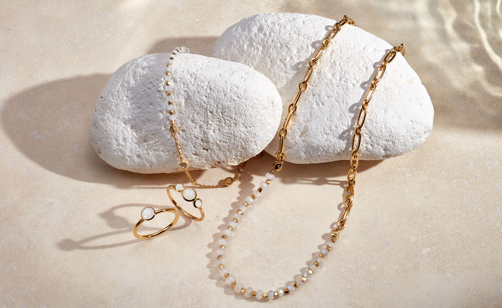 Gemstone Spotlight: Magical Moonstone Jewellery