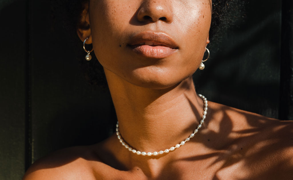 The Pearl Choker - This Summer's Hottest Trend