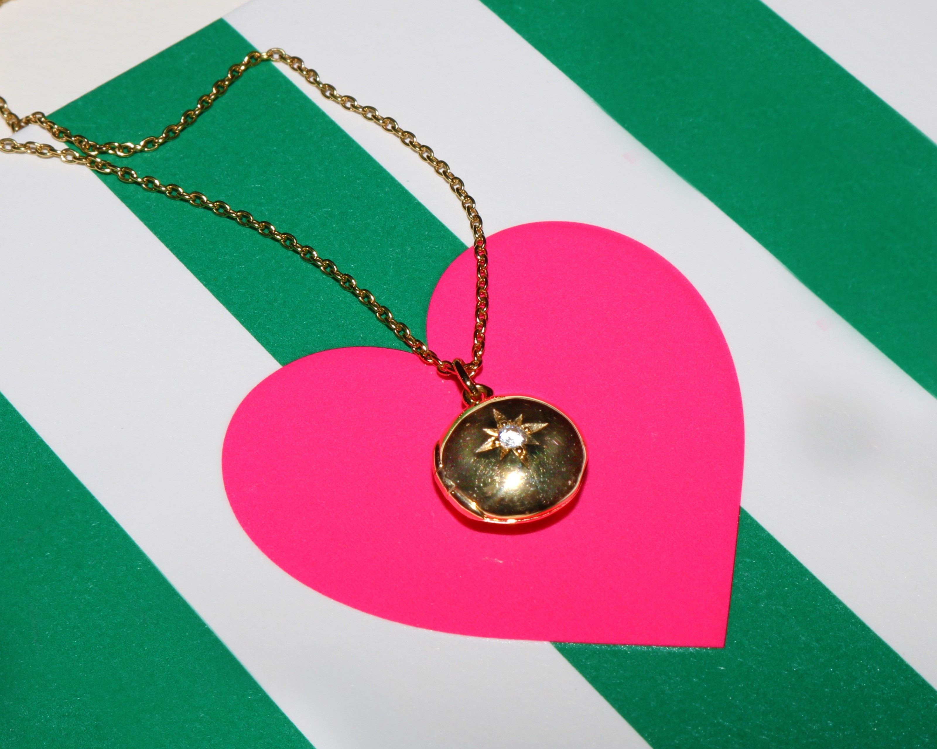 VALENTINE'S DAY GIFTING