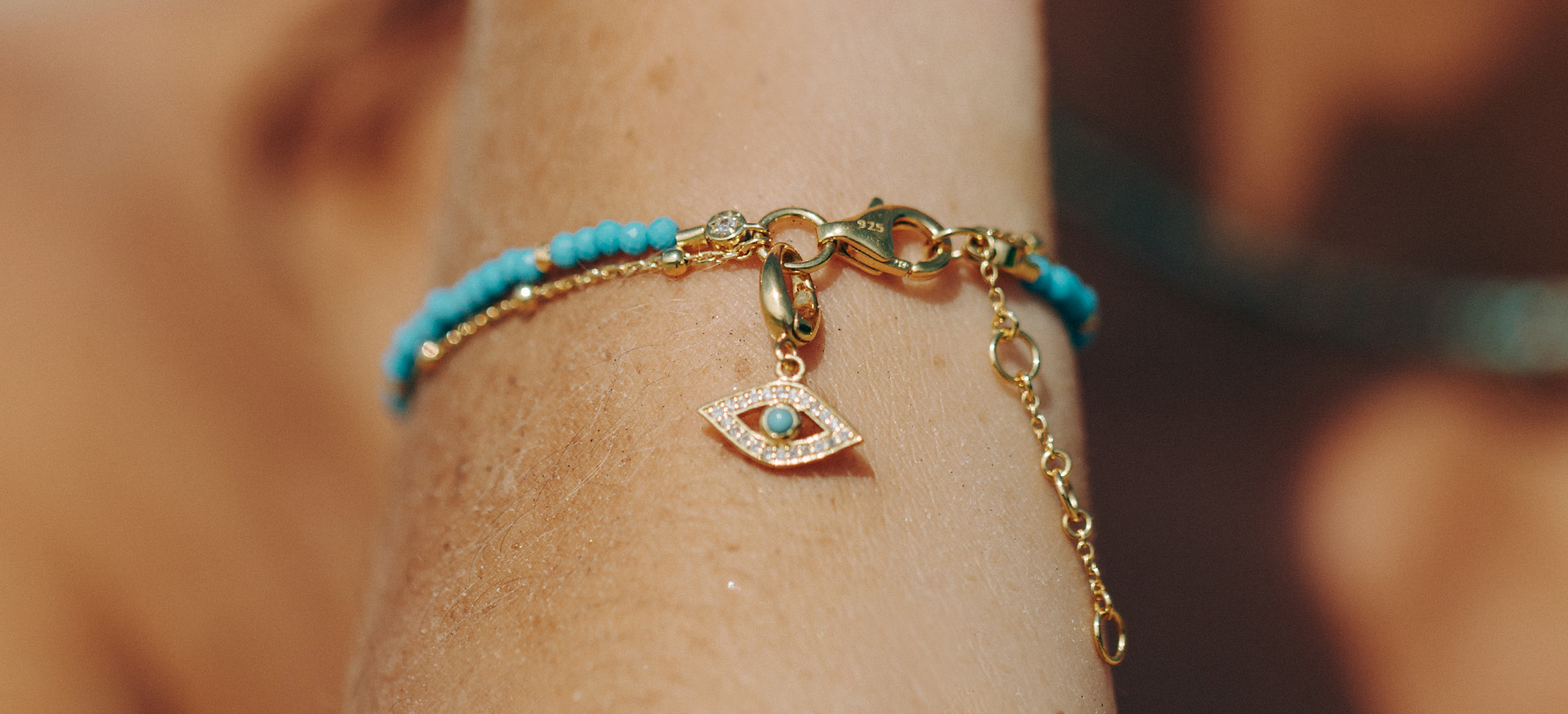 Gold Evil Eye Bracelets in Solid Gold and 14ct and 18ct Gold Plated