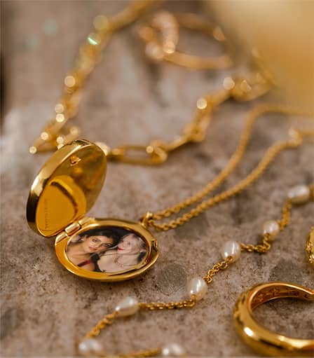 Gold locket with personalised photo